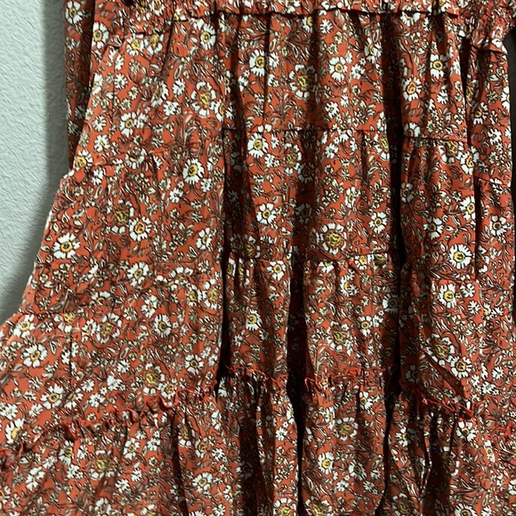 Hayden-1x Tiered V Neck Dress Fall Ready - Picture 7 of 8